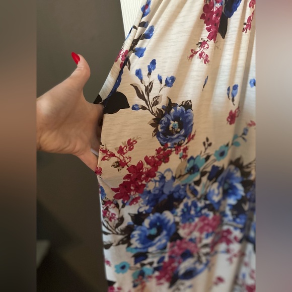 Vanilla Bay Maxi Dress with pockets - Picture 4 of 6